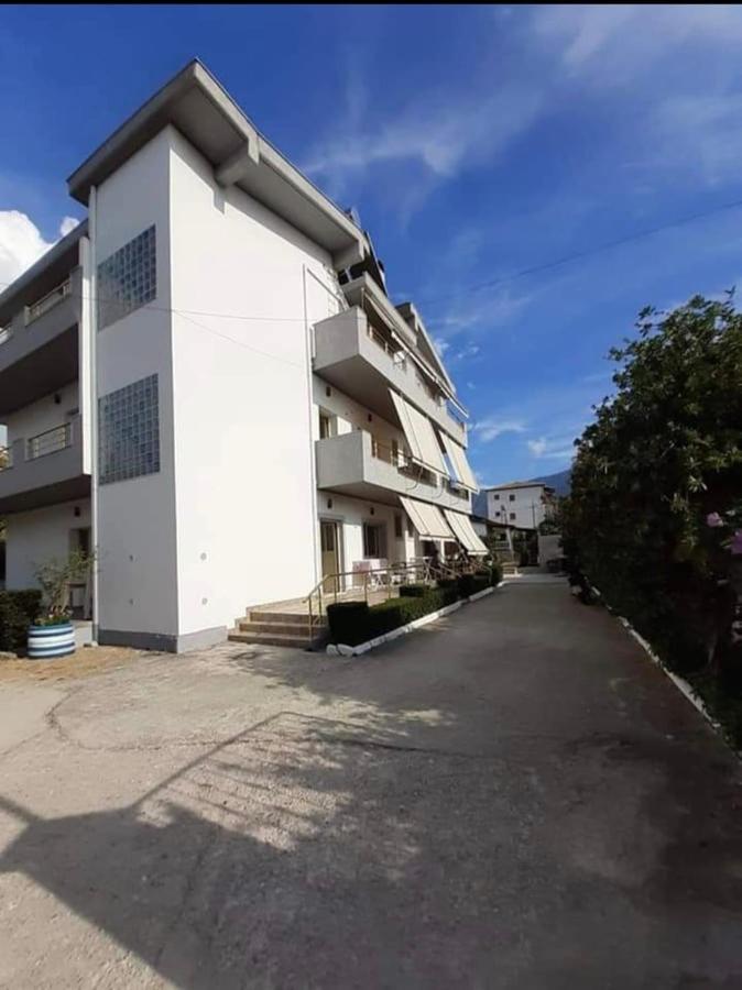 דירות אוריקום Apartmet Dritan Belulaj מראה חיצוני תמונה